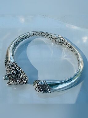 NWOT Sterling Silver SARDA split Shank Cat Bracelet